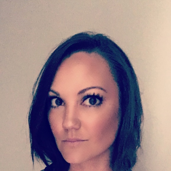 Meet your Posher, Brianna - Picture 2 of 3